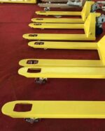 27×48 double wheel manual pallet truck (jigger) - Image 4