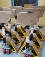 27×48 double wheel manual pallet truck (jigger) - Image 3