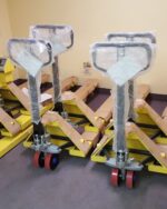 48"x27" Manual Pallet Jack 5500 lbs. with Regular Wheels old - Image 4