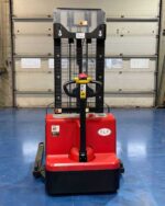 ELF-WS33118 Electric Stacker with adjustable Legs 3300 lbs. - Image 11