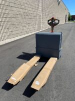 BRAND NEW ELECTRIC WALKIE 4500 LBS. - Image 2
