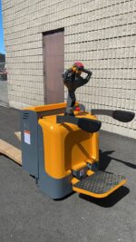 BRAND NEW ELECTRIC WALKIE 4500 LBS. - Image 9