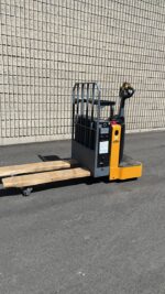 BRAND NEW ELECTRIC WALKIE 4500 LBS. - Image 10
