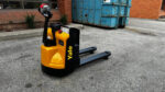 Yale 4500 LBS. ELECTRIC PALLETJACK/WALKIE - Image 4