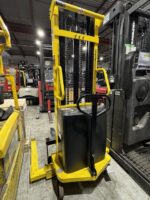 Stacker 3300 lb CTD15/30 Semi-Electric SKU#242359 - Image 4