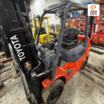 Used Toyota 7FGCU30 Propane Forklift 252206 – 6,000 lbs - Image 2